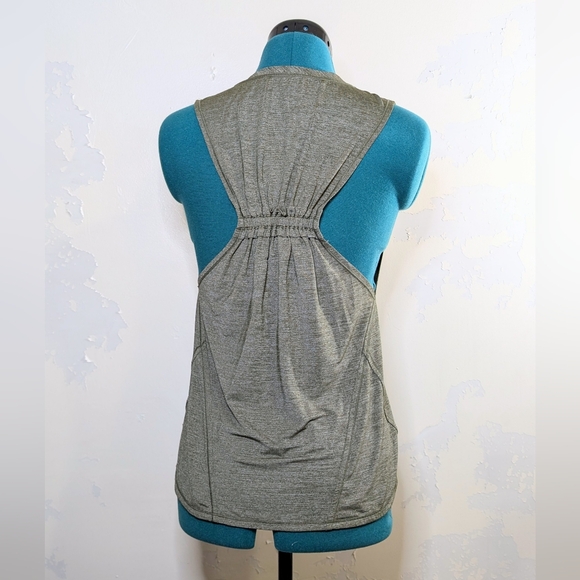 Lululemon green twill racerback tank with ruched back detail, XS-S - Picture 3 of 4